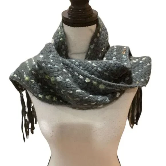 Helen Welsh, Italian Knit Scarf with Embedded Knit Details, Fringe, Unisex 60x8” - Picture 4 of 6